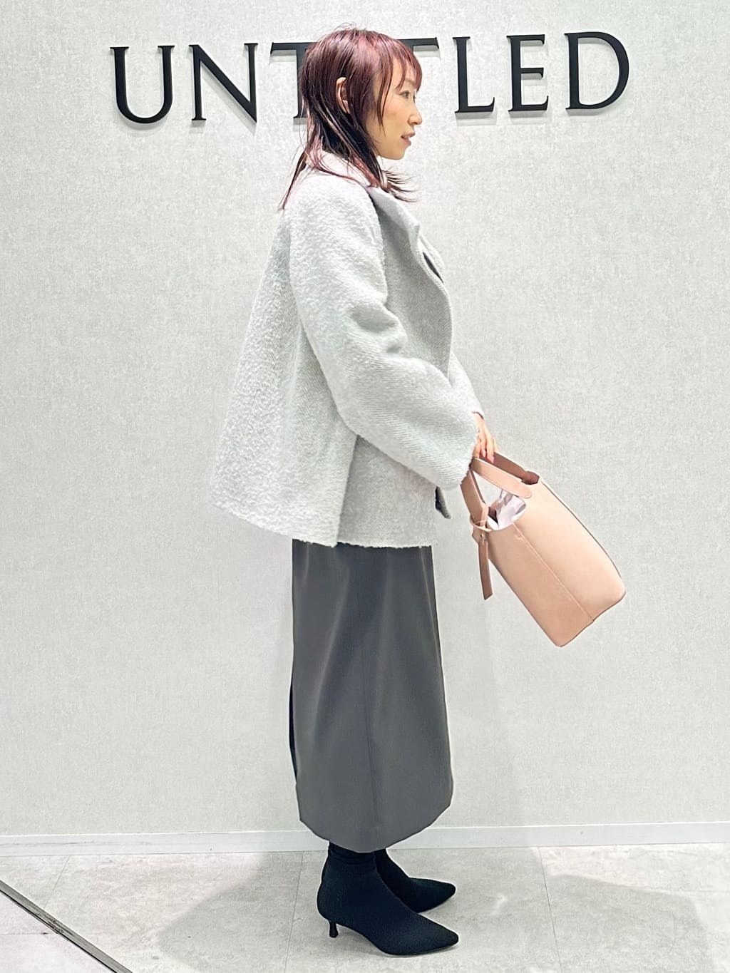 Miwaさんの「UNTITLED｜【ふわふわニット/オンオフ使える】フォックスカシミヤ衿付きカーディガン」を使ったコーディネート