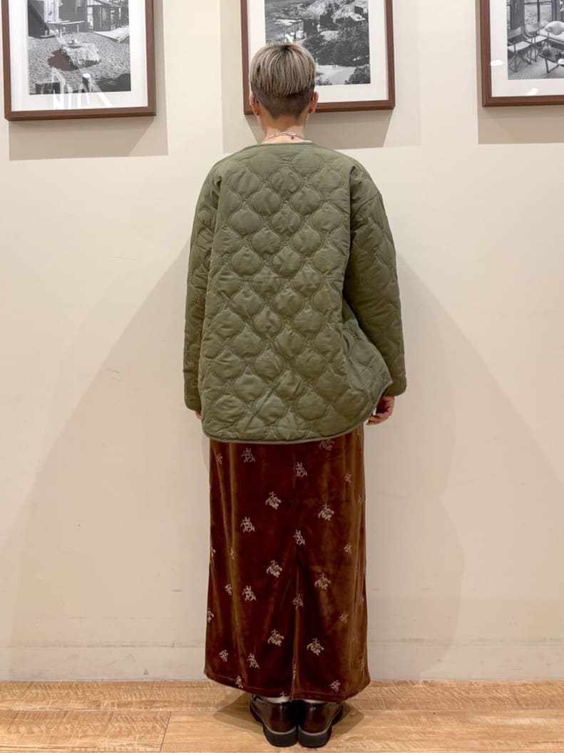 Ayumiさんの「SHOO･LA･RUE｜【洗濯機可/S-LL】裾スカラップが差がつく コード刺繍ロゴニット」を使ったコーディネート