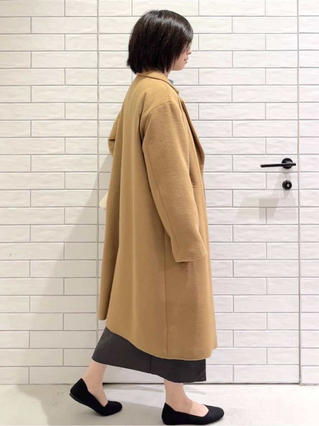 しおりさんの「OPAQUE.CLIP｜カシミヤブレンドウールチェスターコート」を使ったコーディネート