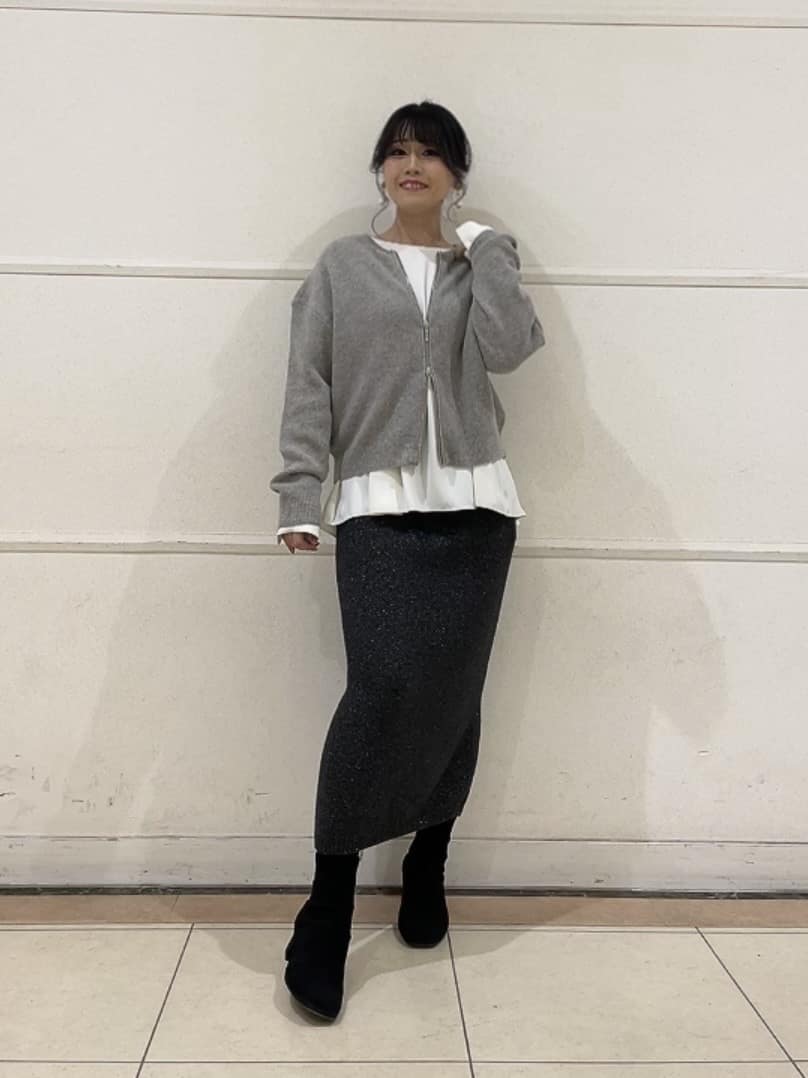 watanabeさんの「UNTITLED｜【洗える/重ね着/フォーマル】レイヤード ペプラムブラウス」を使ったコーディネート