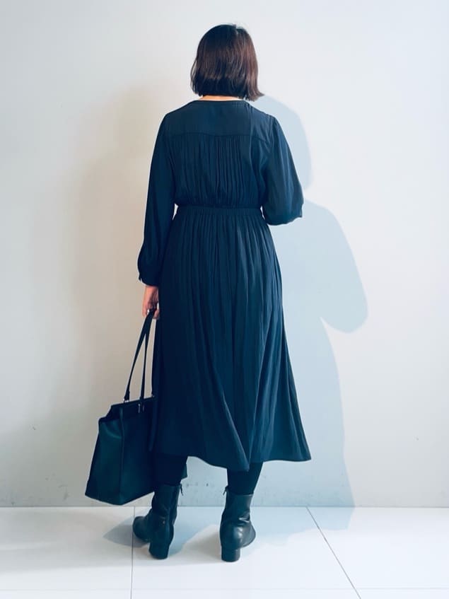 murayamaさんの「INDIVI｜【洗える】ギャザーフレアワンピース」を使ったコーディネート