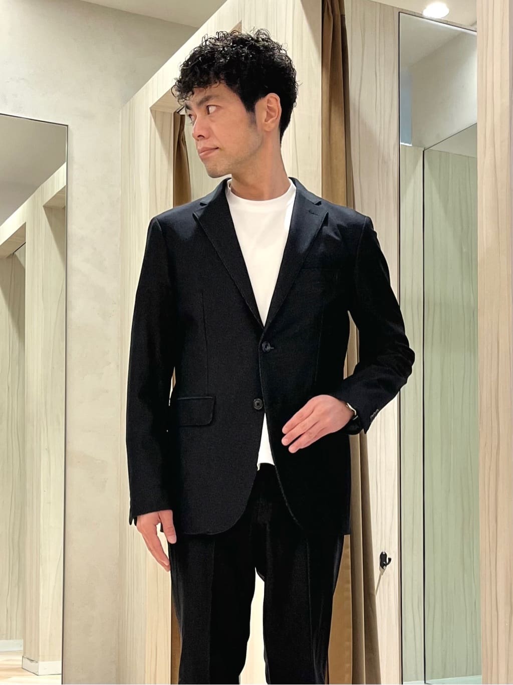 URAさんの「TAKEO KIKUCHI｜【ウールカシミヤブレンド】ビーバー調 スタンドカラー コート」を使ったコーディネート