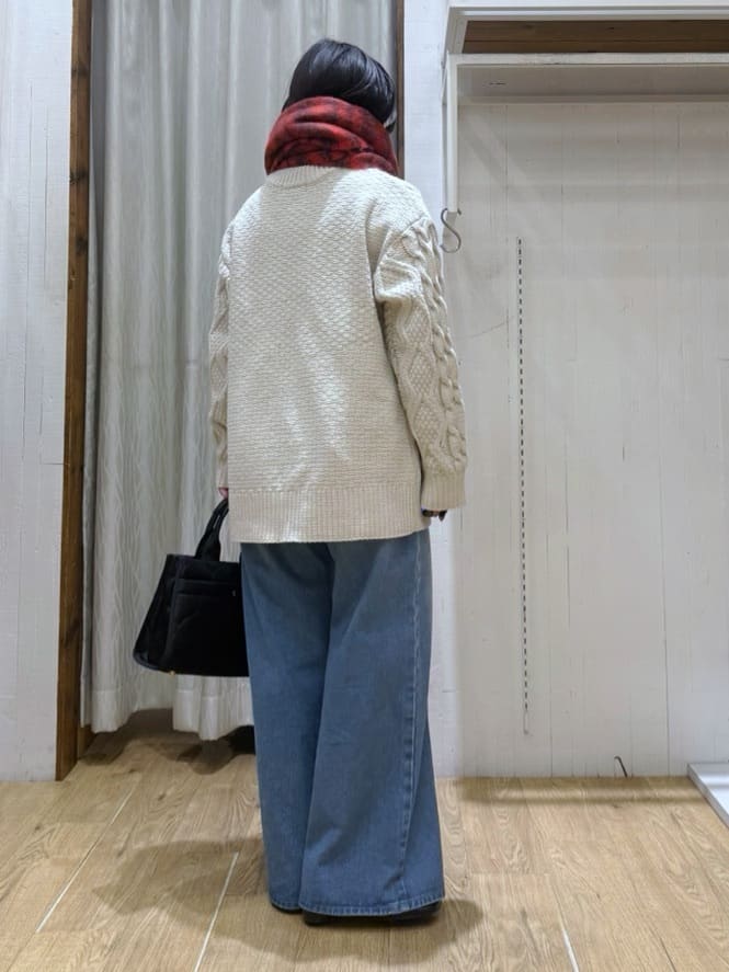 chさんの「THE SHOP TK｜【洗える】冬のコーデを盛り上げる マットモール ケーブルニット」を使ったコーディネート