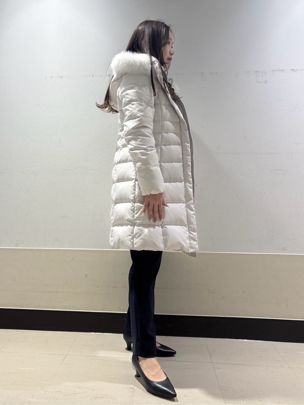 kahoさんの「INDIVI｜【名品／撥水／抗菌防臭】ロング丈リサイクルダウンコート」を使ったコーディネート