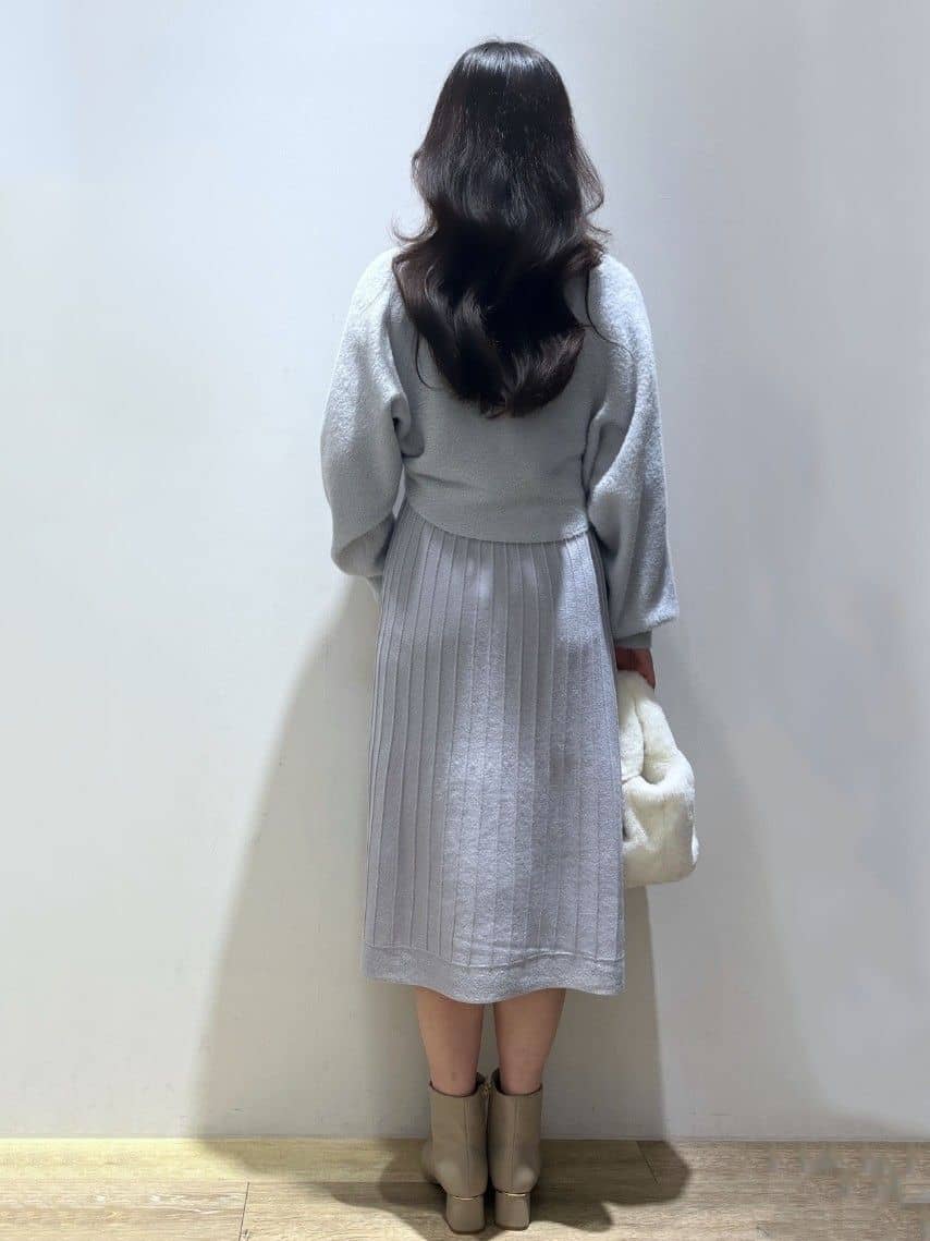 Mimさんの「index｜ラメフェザープルオーバーセット ニットワンピース【洗濯機OK】《XS～LL》」を使ったコーディネート