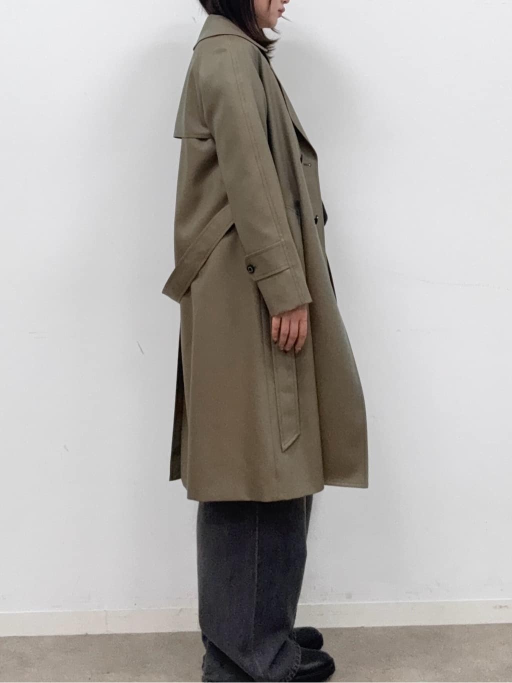 BUNさんの「DRESSTERIOR｜ヴィンテージ加工ワイドデニムパンツ」を使ったコーディネート