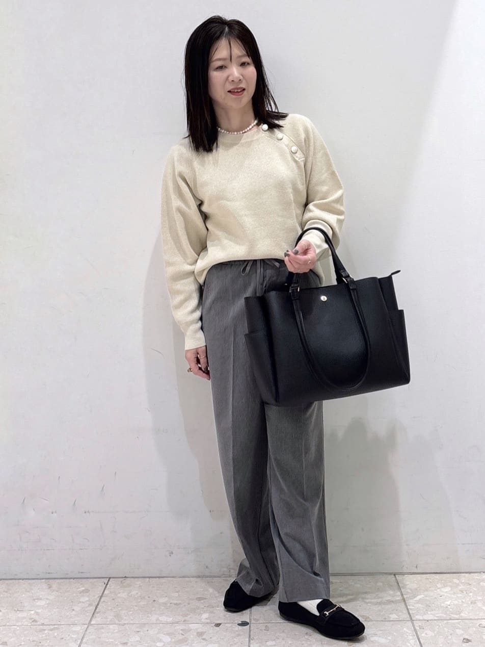 mameさんの「OPAQUE.CLIP｜ヘリンボーンステンカラーコート」を使ったコーディネート