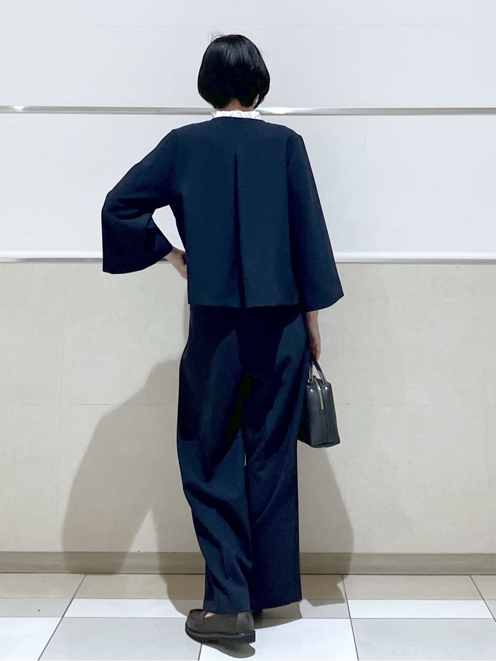 eriko さんの「Dessin｜【洗える】フリルネックジョーゼットブラウス」を使ったコーディネート