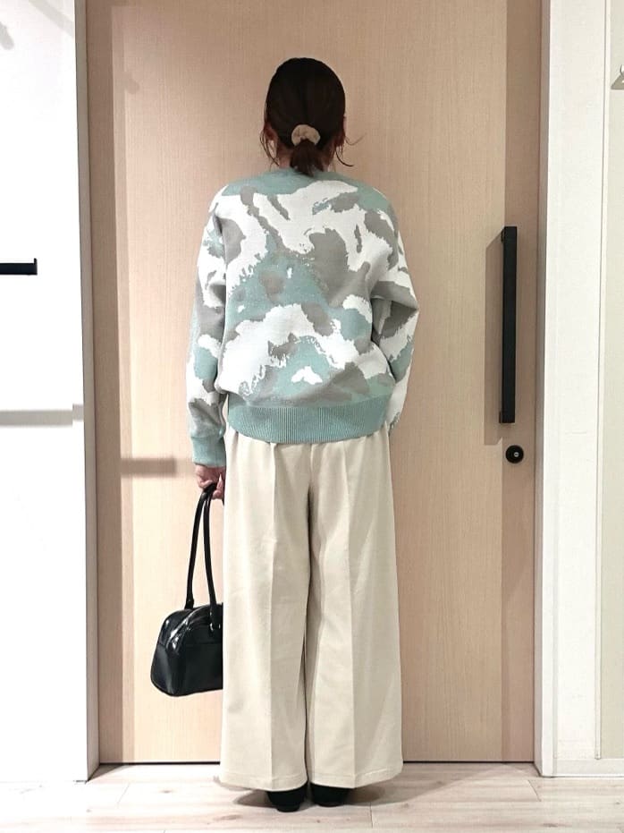 funafunaさんの「SHOO･LA･RUE｜【洗濯機可/S-LL】1枚で華やかに ラメ入りニュアンス柄ニット」を使ったコーディネート