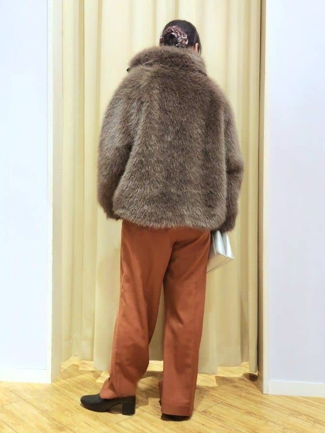 くまさんの「SHOO･LA･RUE｜【洗濯機可/S-LL/高レビュー】上品シルエットで美しい イージーワイドパンツ」を使ったコーディネート
