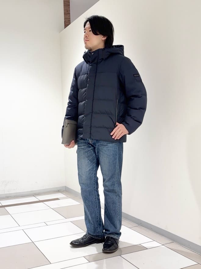及川さんの「TAKEO KIKUCHI｜カラーコンビ ダウンブルゾン」を使ったコーディネート