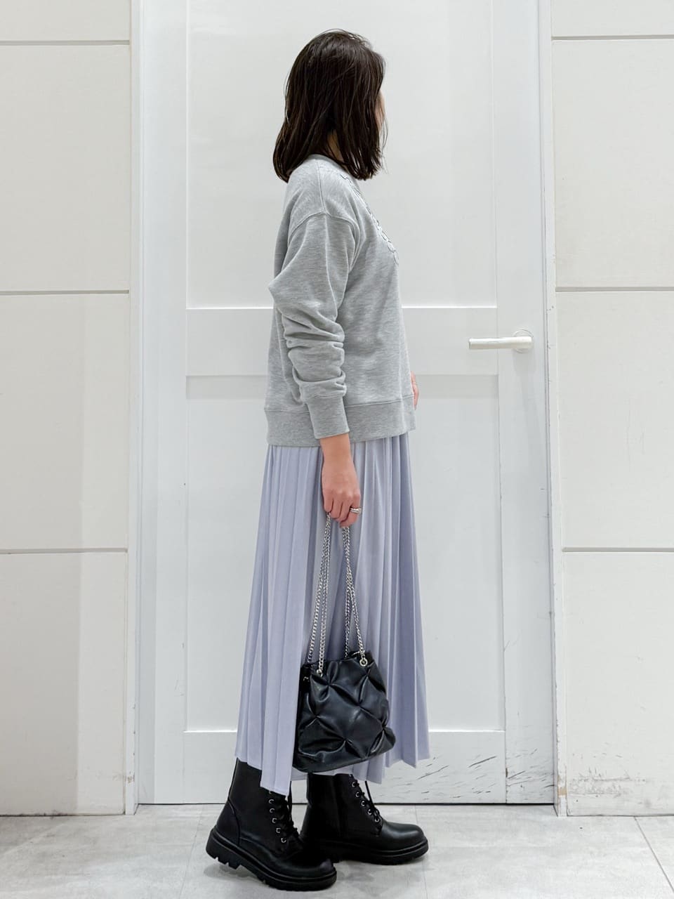 yuka.aさんの「OPAQUE.CLIP｜コード刺繍裏毛プルオーバー【洗濯機OK】」を使ったコーディネート