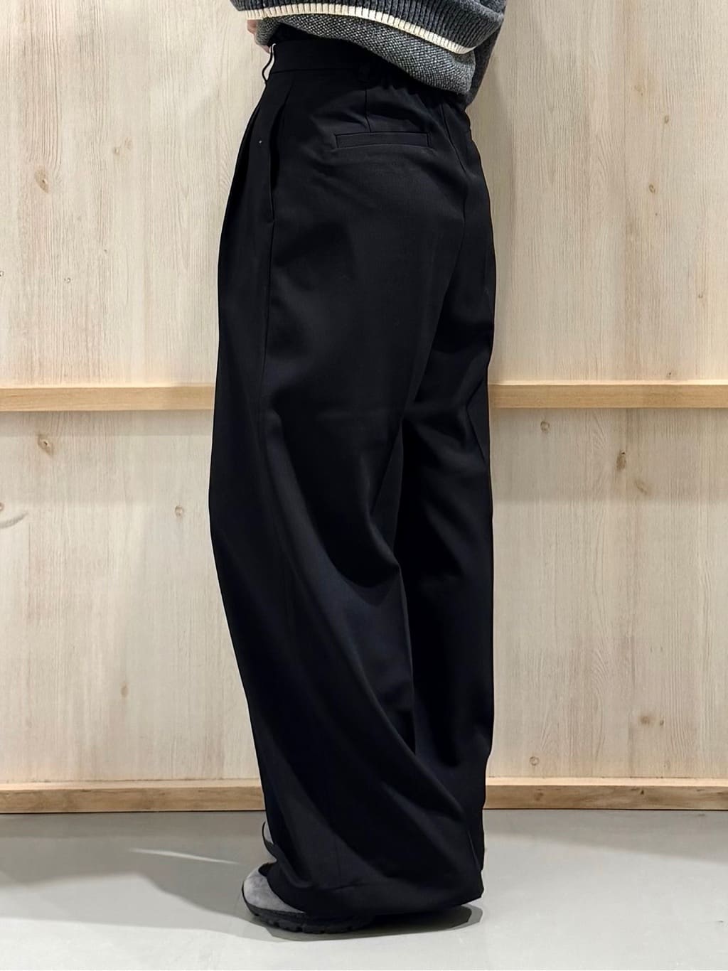 nanaさんの「THE SHOP TK｜【洗える】ほど良くラフで女性らしい ハーフZIPニット」を使ったコーディネート