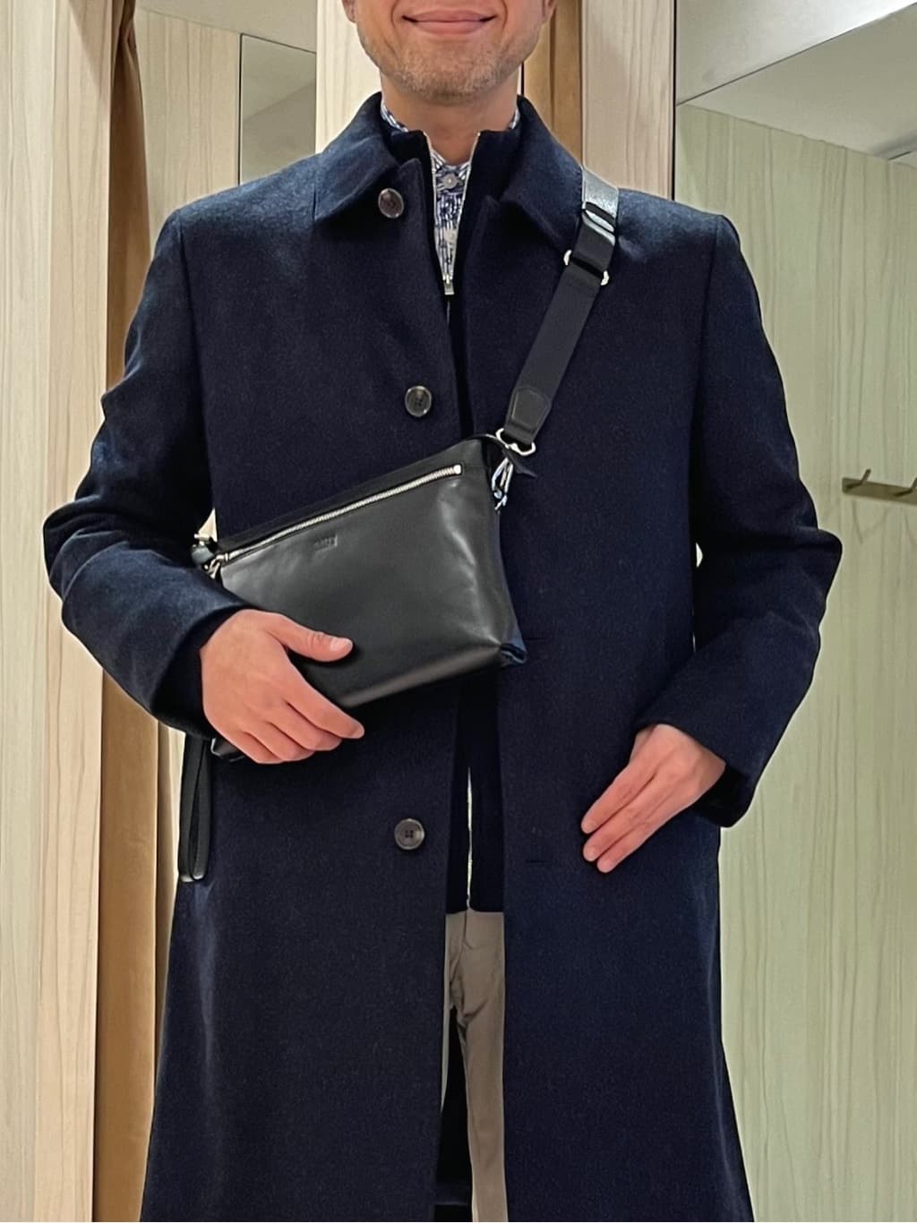 URAさんの「TAKEO KIKUCHI｜アンチピリング ジップアップ ニット」を使ったコーディネート