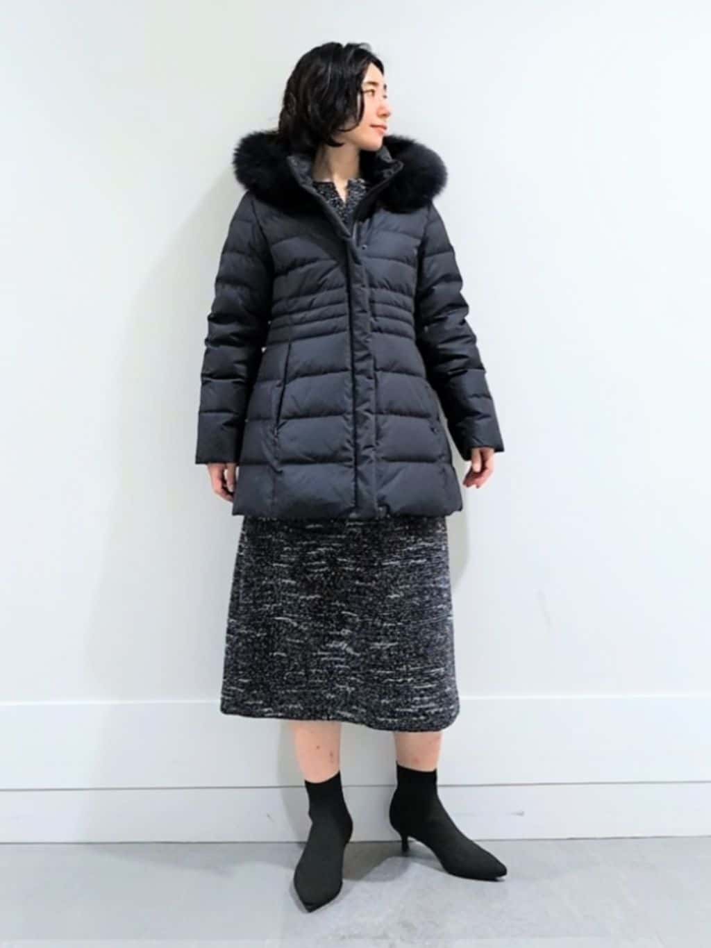 ミズタさんの「UNTITLED｜【はっ水機能/フード取り外し可】ミディダウンコート」を使ったコーディネート