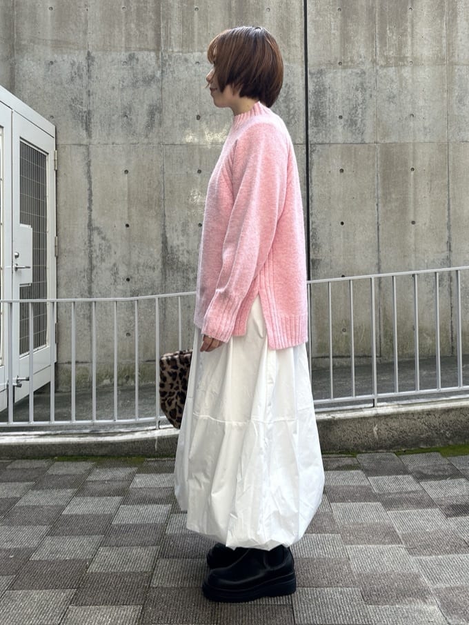 ga_riさんの「THE SHOP TK｜ふんわり柔らかきれい色 ウール混ハイネックニット」を使ったコーディネート