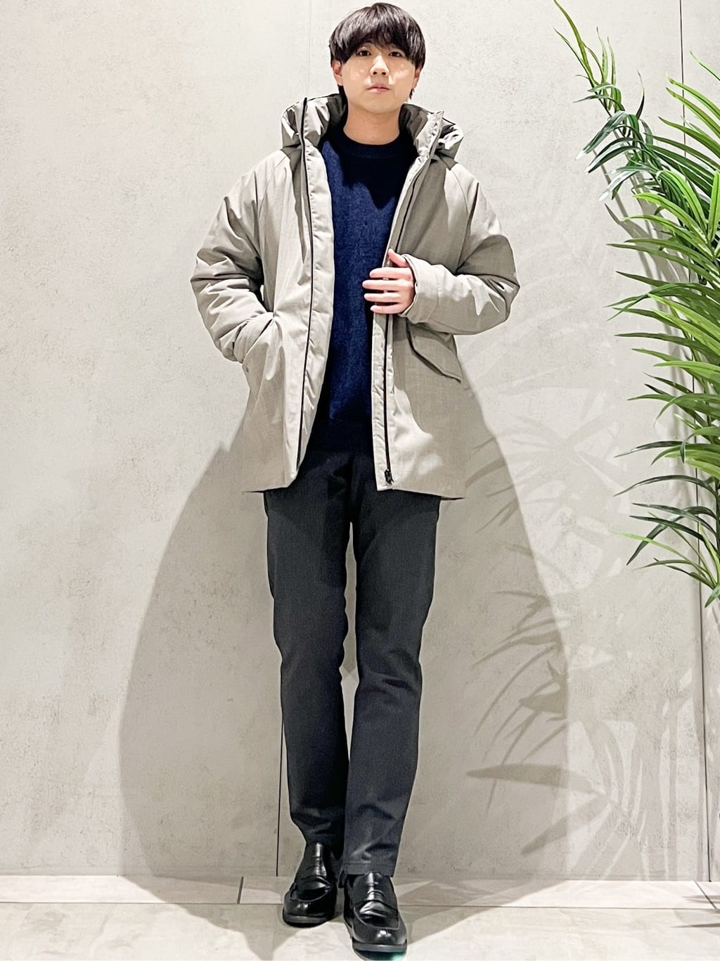 SHI-MAさんの「THE SHOP TK｜【軽くて、暖かい】SORONA／ソロナ 中綿ブルゾン 防風/軽量/洗濯機OK/フード脱着可」を使ったコーディネート