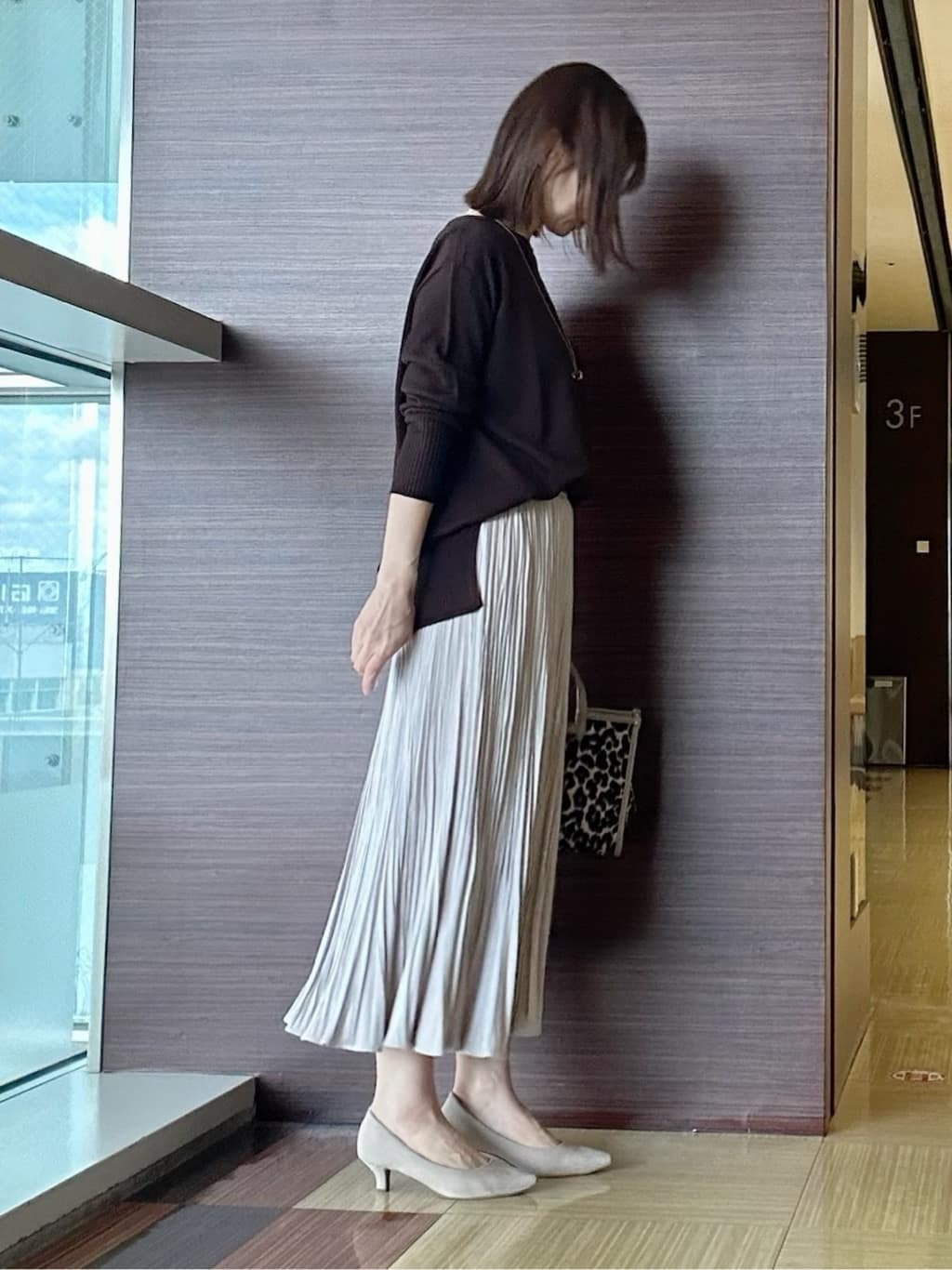 anaさんの「UNTITLED｜【8色展開/体型カバー】魅せるタイムレスニット」を使ったコーディネート