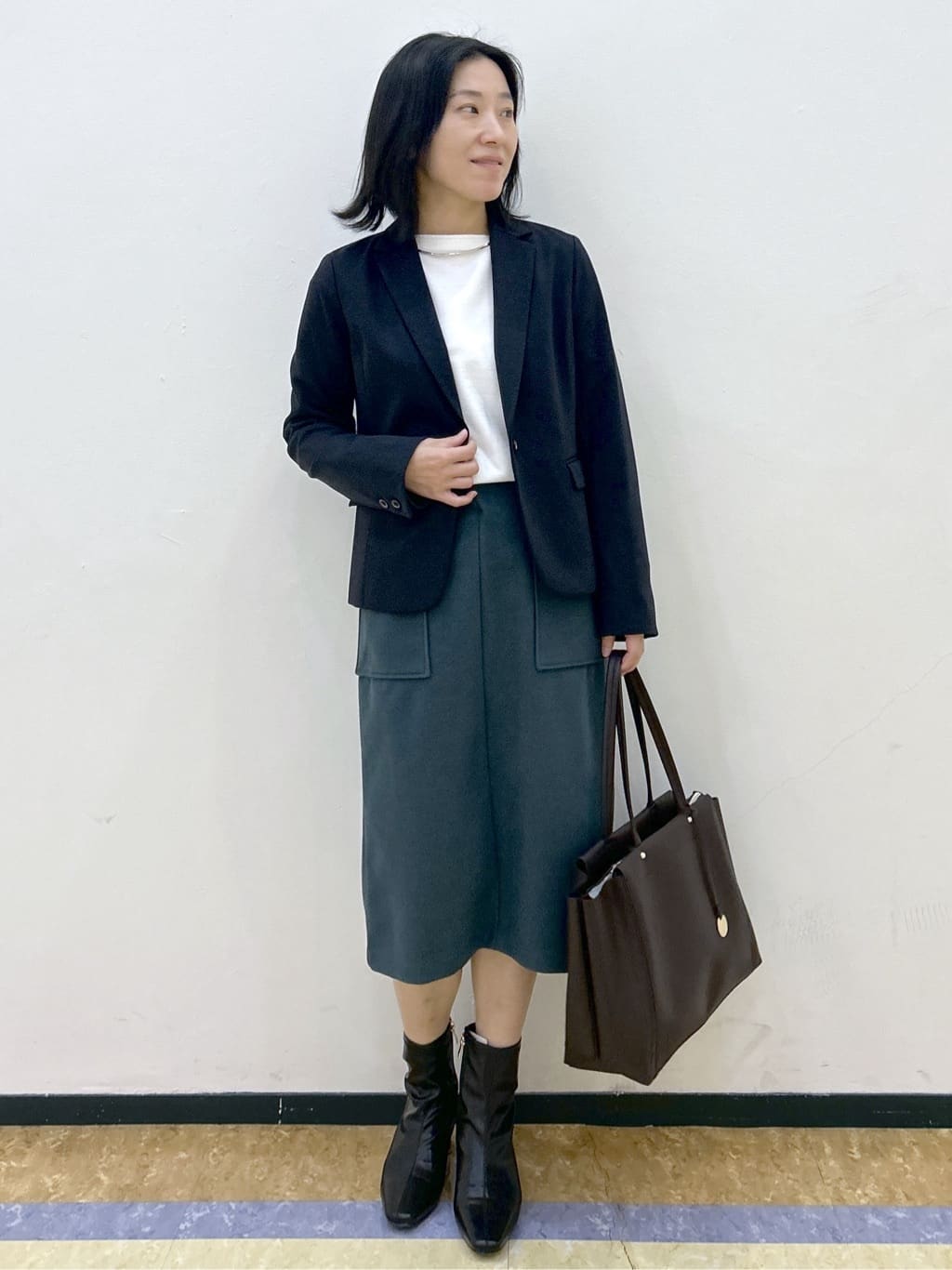 su.さんの「index｜ラメガーター編みボートネックニット【洗濯機OK】《8col／XS～LL》」を使ったコーディネート