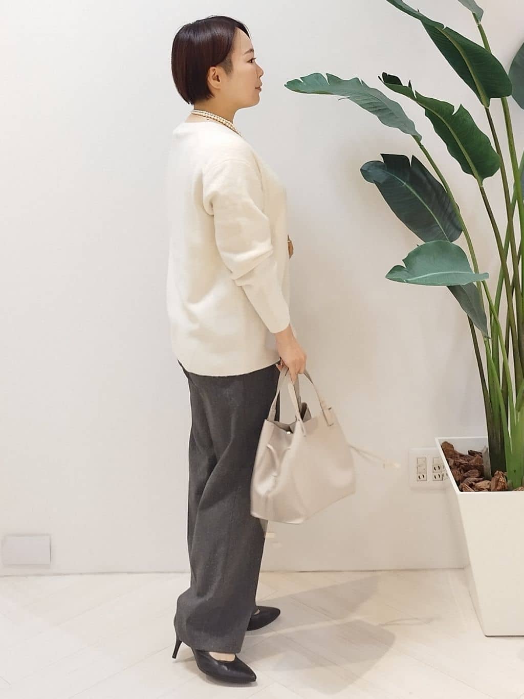 s u g iさんの「UNTITLED｜【トレンド/柔らかな素材感】ビスチェセットカーディガン」を使ったコーディネート