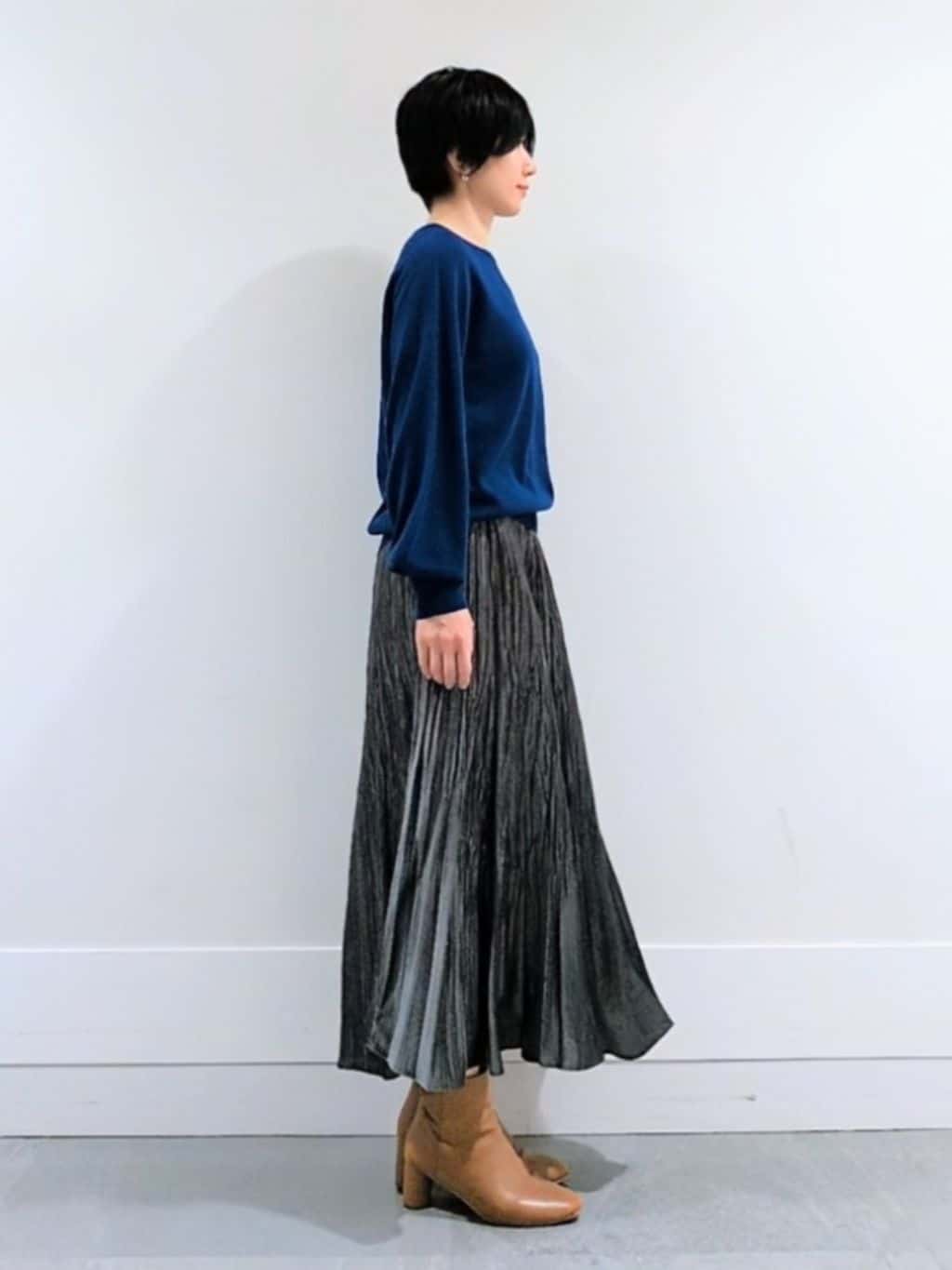 ミズタさんの「UNTITLED｜【8色展開／コンパクト丈】レーヨン混 コクーンニット」を使ったコーディネート