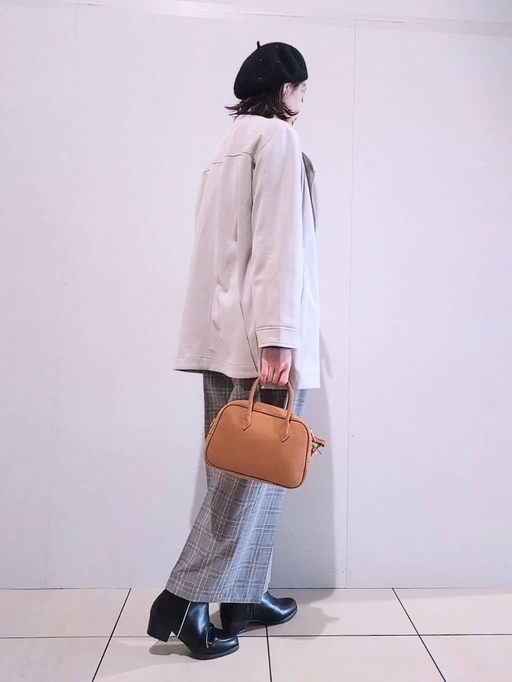 miomioさんの「SHOO･LA･RUE｜【洗濯機可/S-LL】すっきり上品きれい見え タックワイドパンツ」を使ったコーディネート