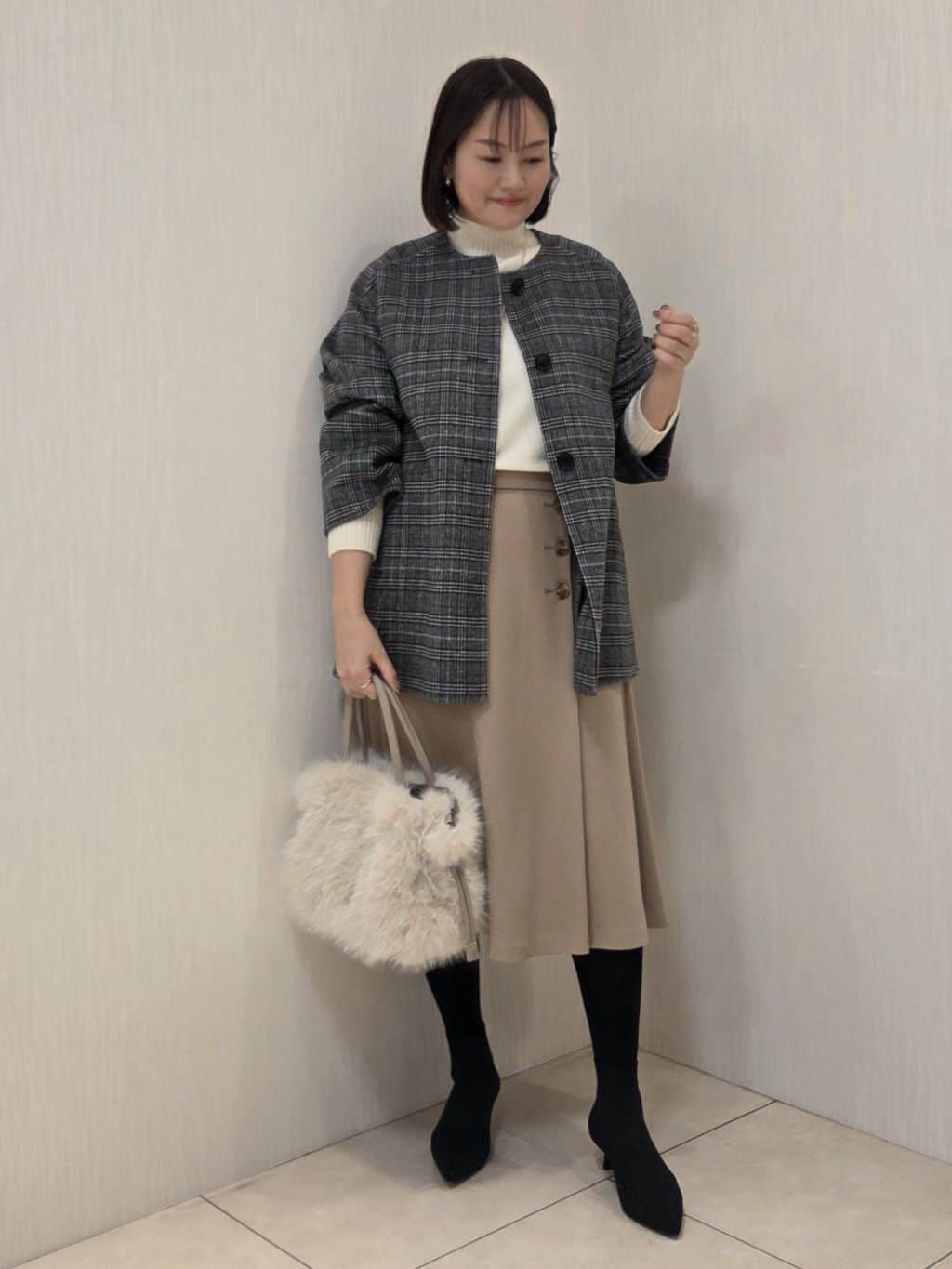 naokoさんの「UNTITLED｜【ミディ丈/軽やか】セミラグランリバー コート」を使ったコーディネート