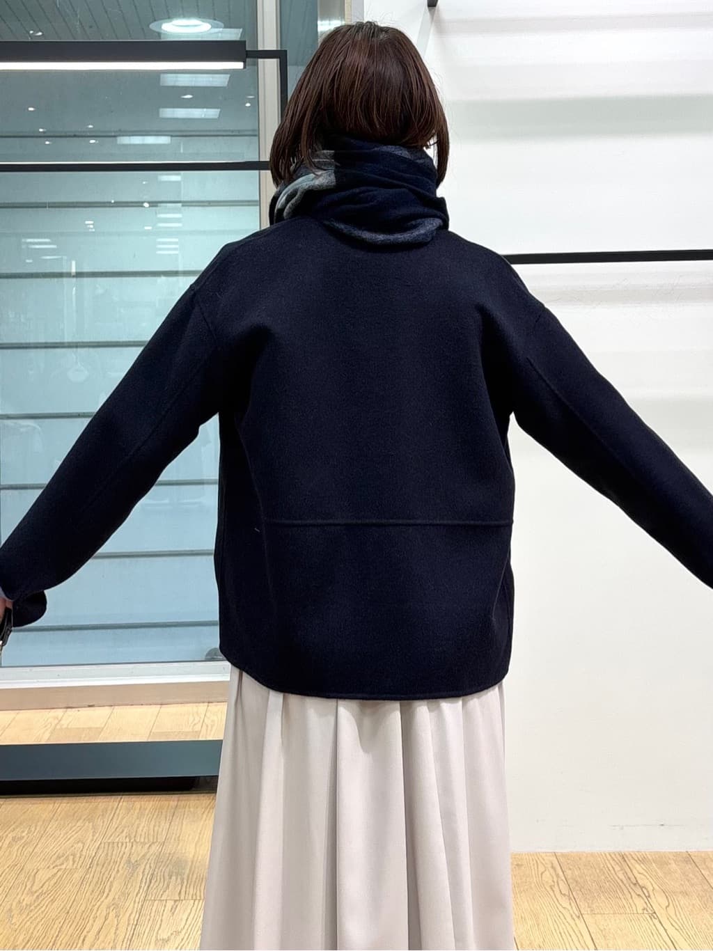 asamiさんの「INDIVI｜【洗える】ケーブルデザイン ラウンドヘムニット」を使ったコーディネート