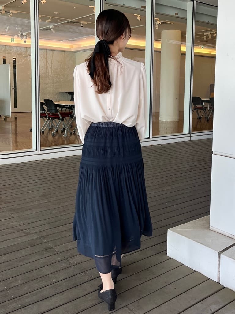 はばさんの「Couture brooch｜【2WAY・ハレの日・通勤】エンブロレースブラウス」を使ったコーディネート