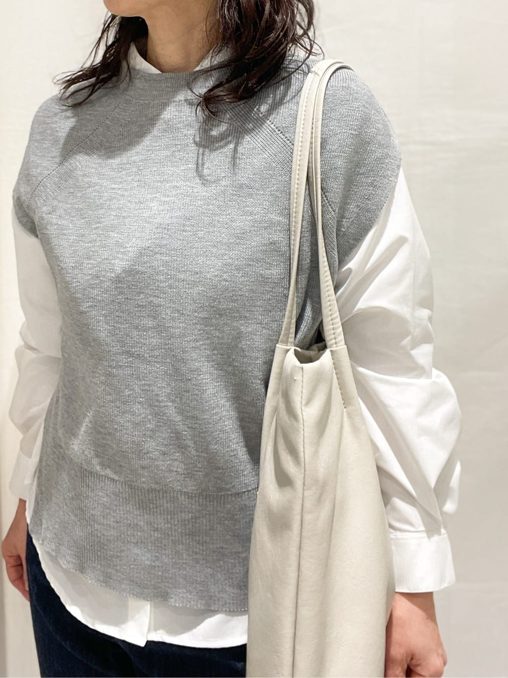 hiroさんの「grove｜【選べる着丈】大人のためのストレートデニムパンツ」を使ったコーディネート