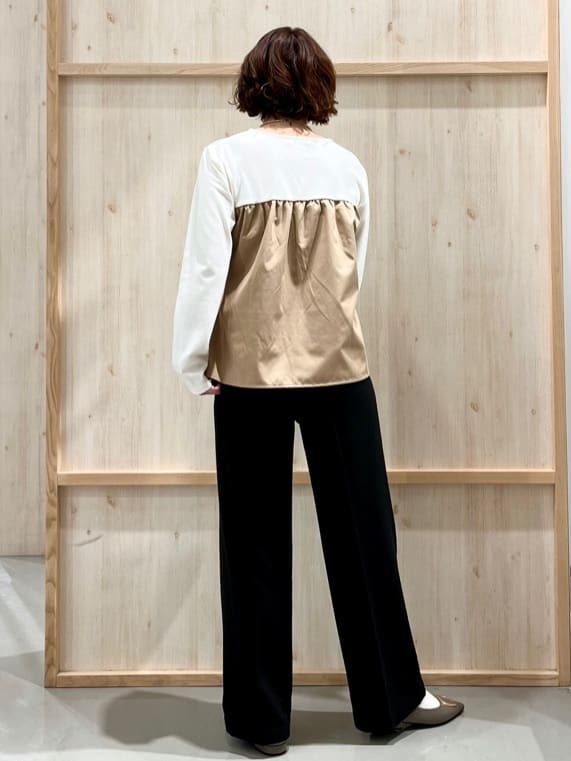 nakoさんの「THE SHOP TK｜布帛切替カットソー」を使ったコーディネート