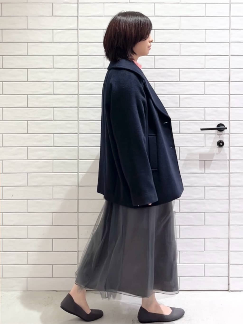 しおりさんの「OPAQUE.CLIP｜カシミヤブレンドウールミドルピーコート」を使ったコーディネート