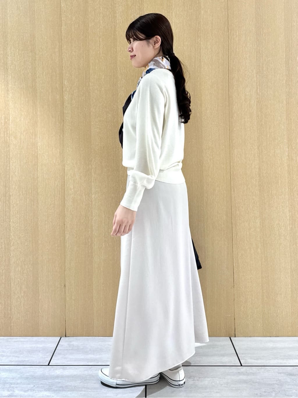 nanaさんの「UNTITLED｜【8色展開／コンパクト丈】レーヨン混 コクーンニット」を使ったコーディネート