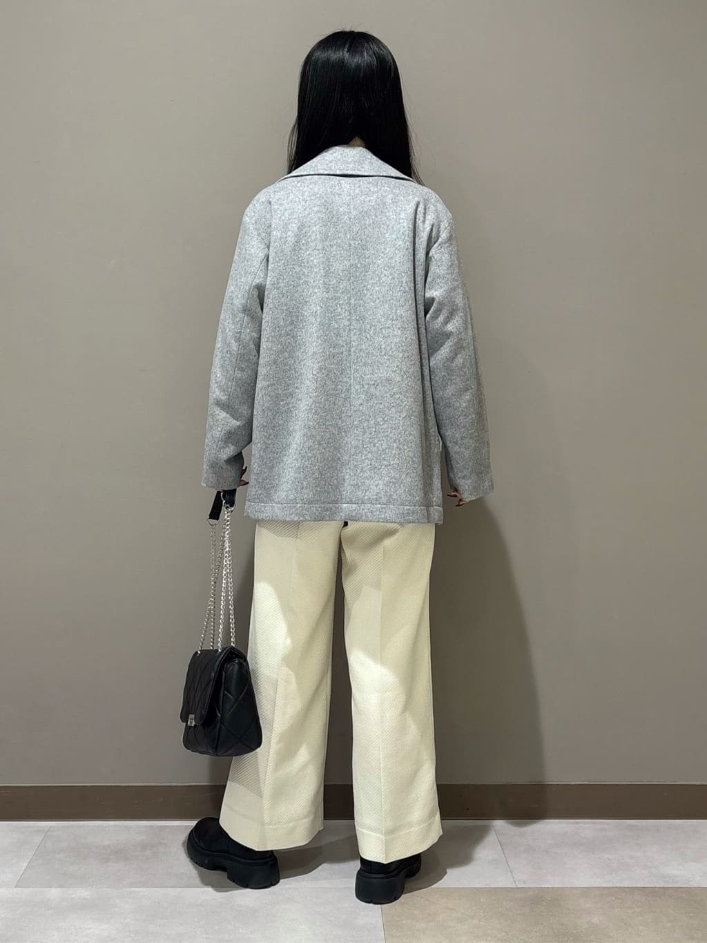 KEIKOさんの「INDIVI｜【軽やか／ゆったり】ウール混ショートトレンチコート」を使ったコーディネート