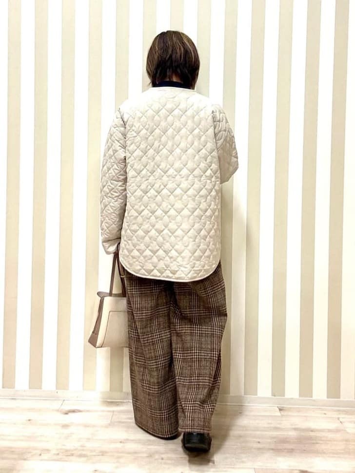 pieceさんの「SHOO･LA･RUE｜【あったか/S-LL】脚のラインをきれいに魅せる チェック柄ワイドパンツ」を使ったコーディネート