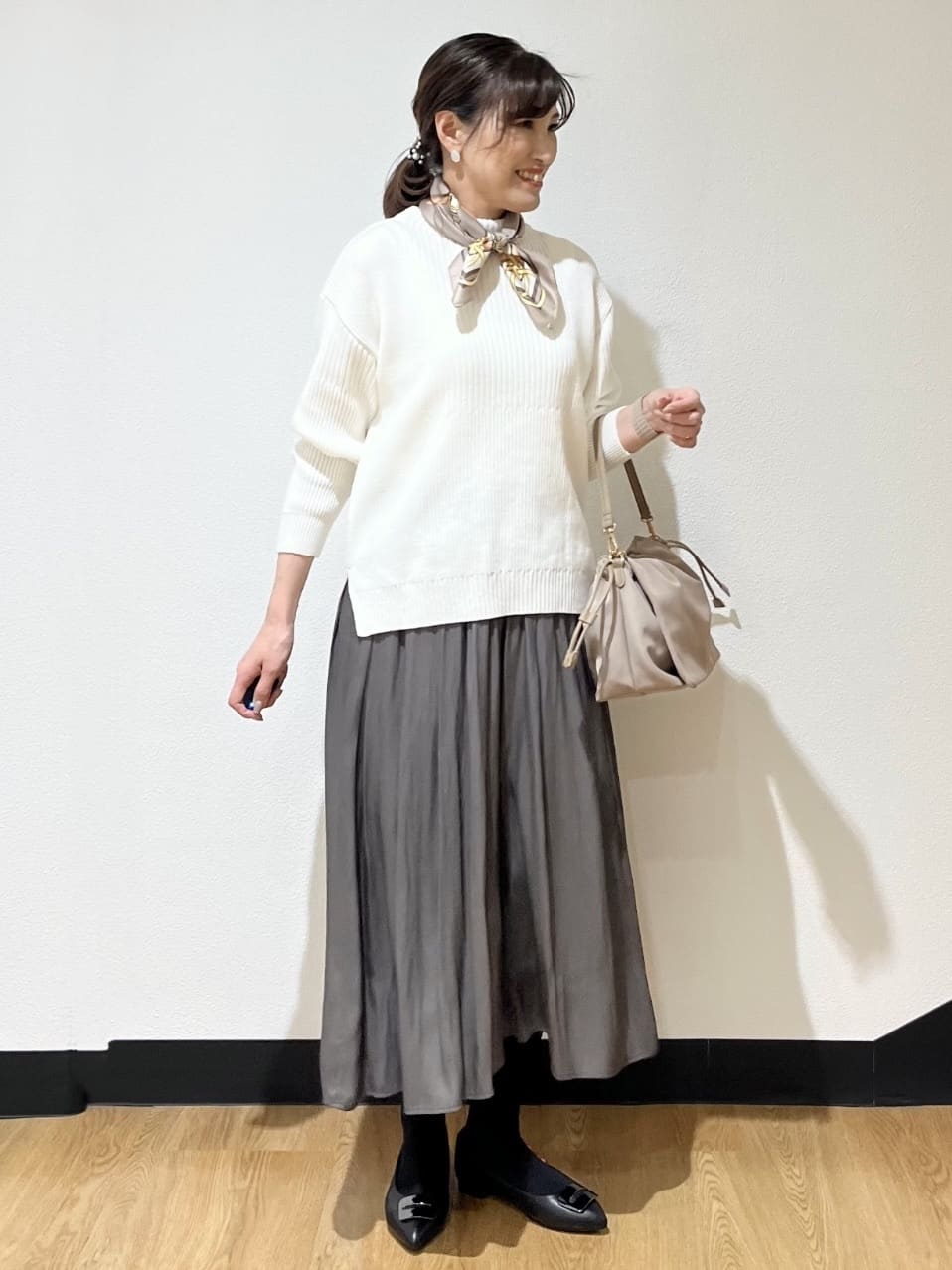 ayaさんの「Reflect｜【腰周りカバー／長め丈】モックネックニットプルオーバー」を使ったコーディネート