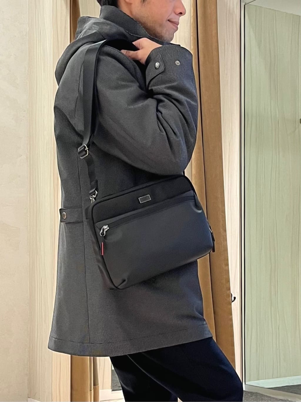 URAさんの「TAKEO KIKUCHI｜【Air Palette Knit】ワンポイント カラーニット プルオーバー」を使ったコーディネート