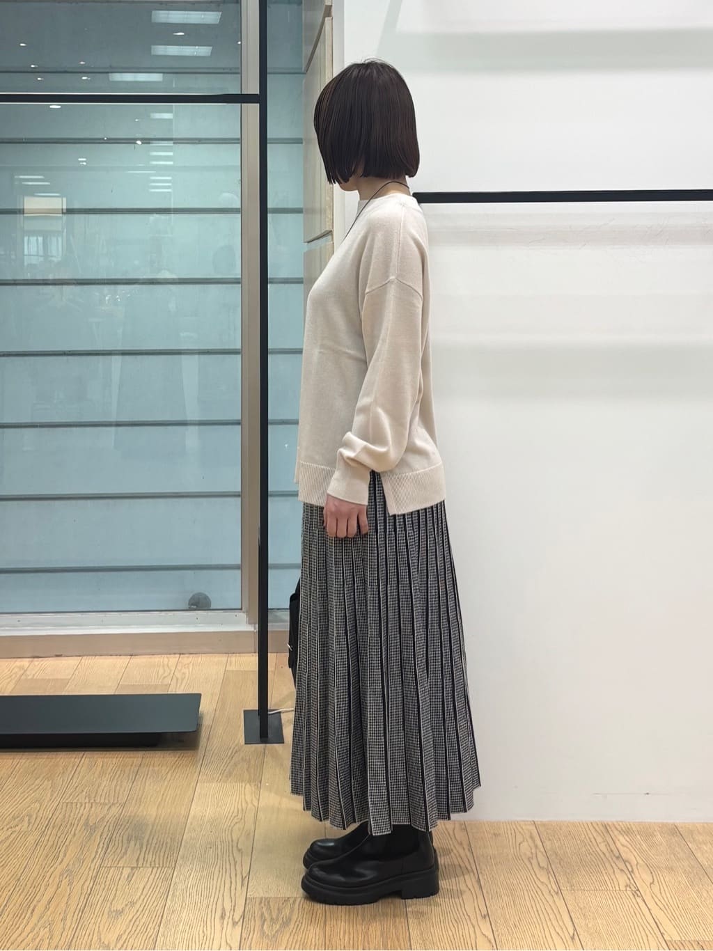 asamiさんの「INDIVI｜【洗える／SETUP可能】ジャカードニット プリーツスカート」を使ったコーディネート