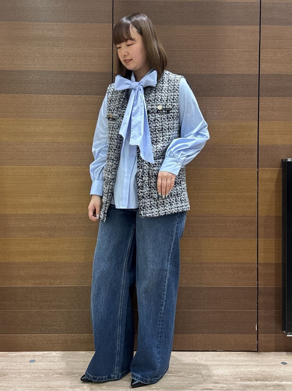 yumeさんの「OPAQUE.CLIP｜《通勤対応》ツイードジレ【洗える】」を使ったコーディネート