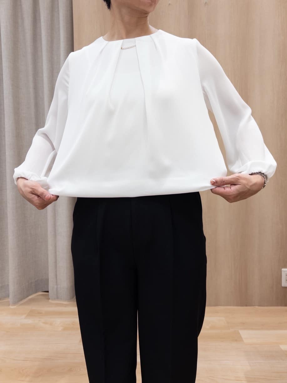 シュウコさんの「grove｜【マシンウォッシュ／防シワ/SS-3L】ストレッチノーカラージャケット」を使ったコーディネート