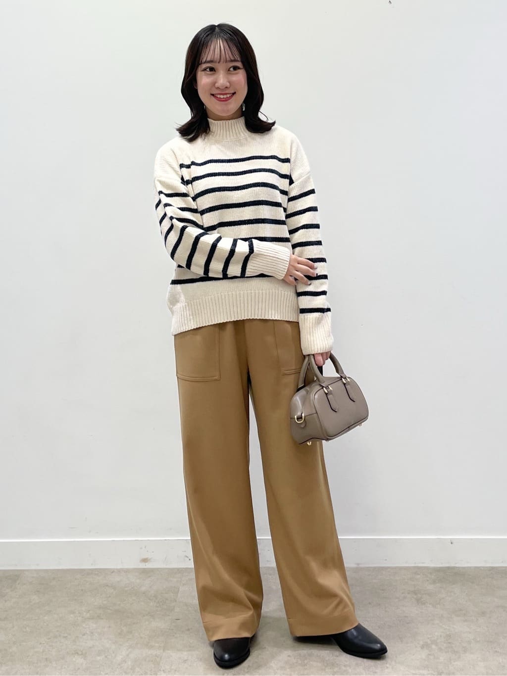 yukariさんの「Dessin｜【洗える】ハイネックベロアモールニット」を使ったコーディネート