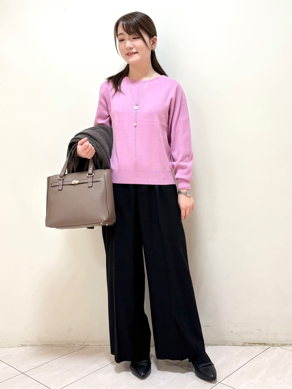 mikiさんの「Reflect｜【選べる6色／長く着られる◎】ボートネックニット」を使ったコーディネート