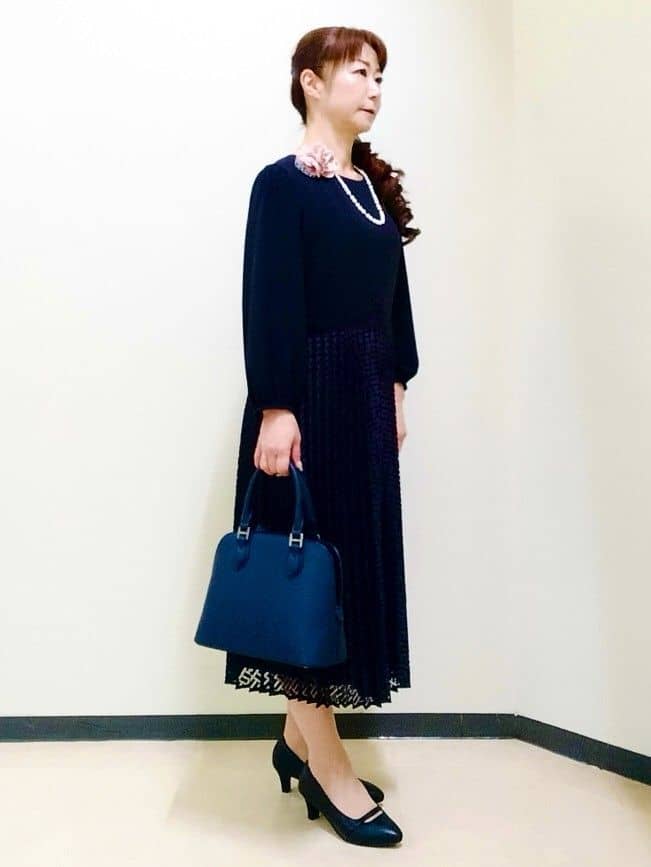 花さんの「Reflect｜【SS-4Lサイズ】シフォン&times;幾何柄レースプリーツワンピース」を使ったコーディネート