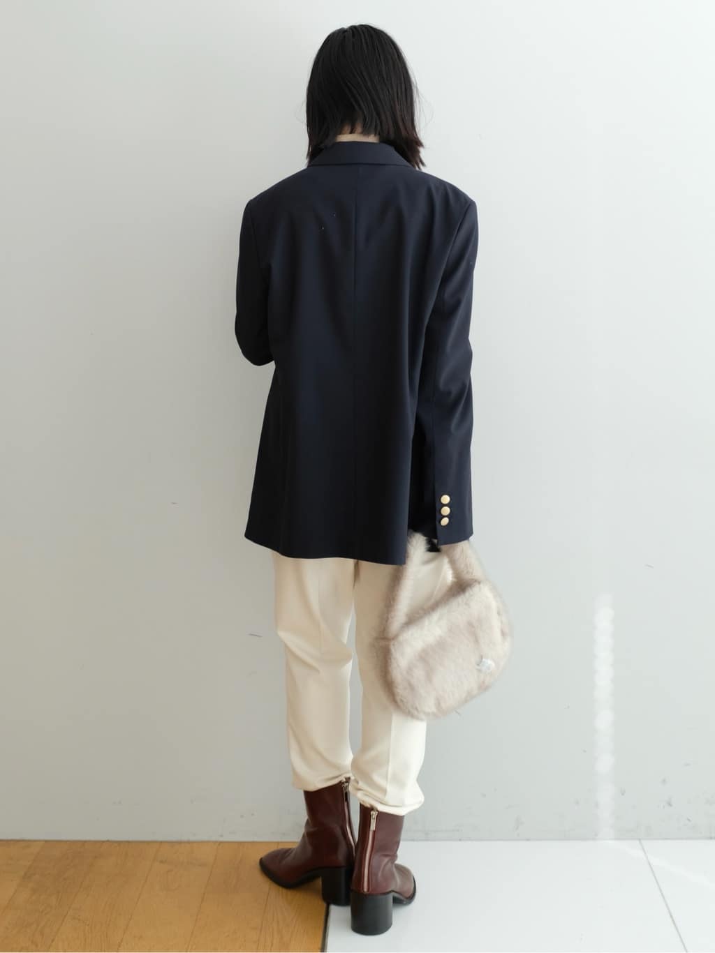 Kishimotoさんの「DRESSTERIOR｜◆ショートブーツ」を使ったコーディネート