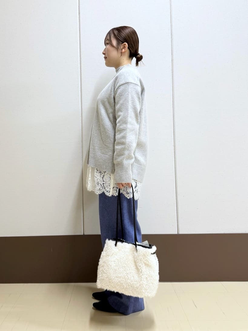 Rikoさんの「INDIVI｜【カシミヤ混】ミドルゲージ ハイネックニット」を使ったコーディネート