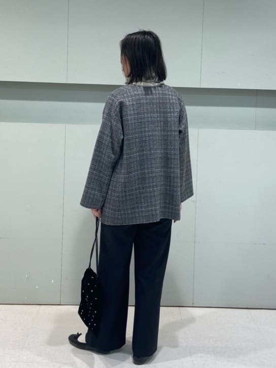 hitomiさんの「UNTITLED｜【ミディ丈/軽やか】セミラグランリバー コート」を使ったコーディネート