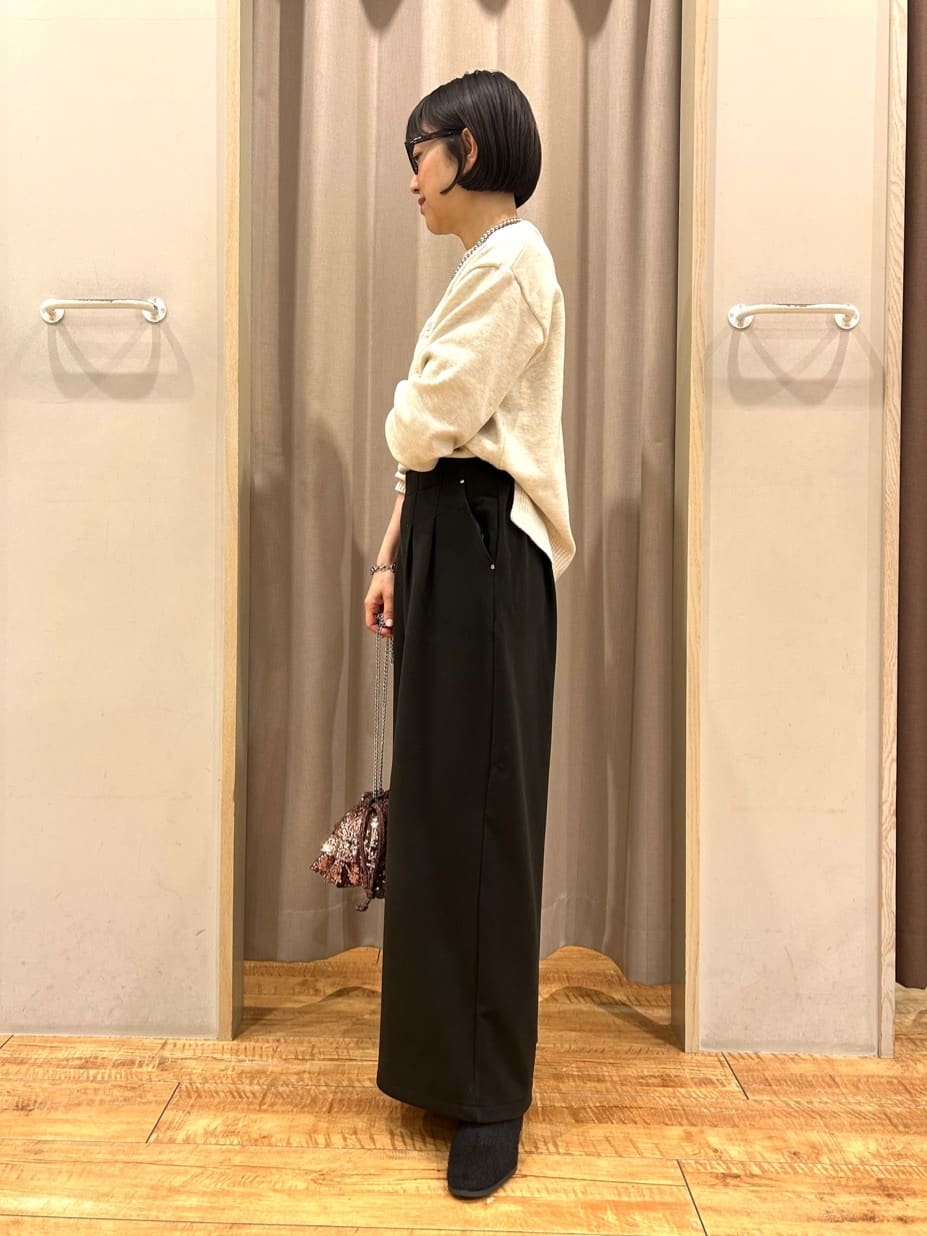 じゅのさんの「SHOO･LA･RUE｜【S-LL/洗濯機可】ふわふわがやみつきになる柔らかさ スウェットライクロゴニット」を使ったコーディネート