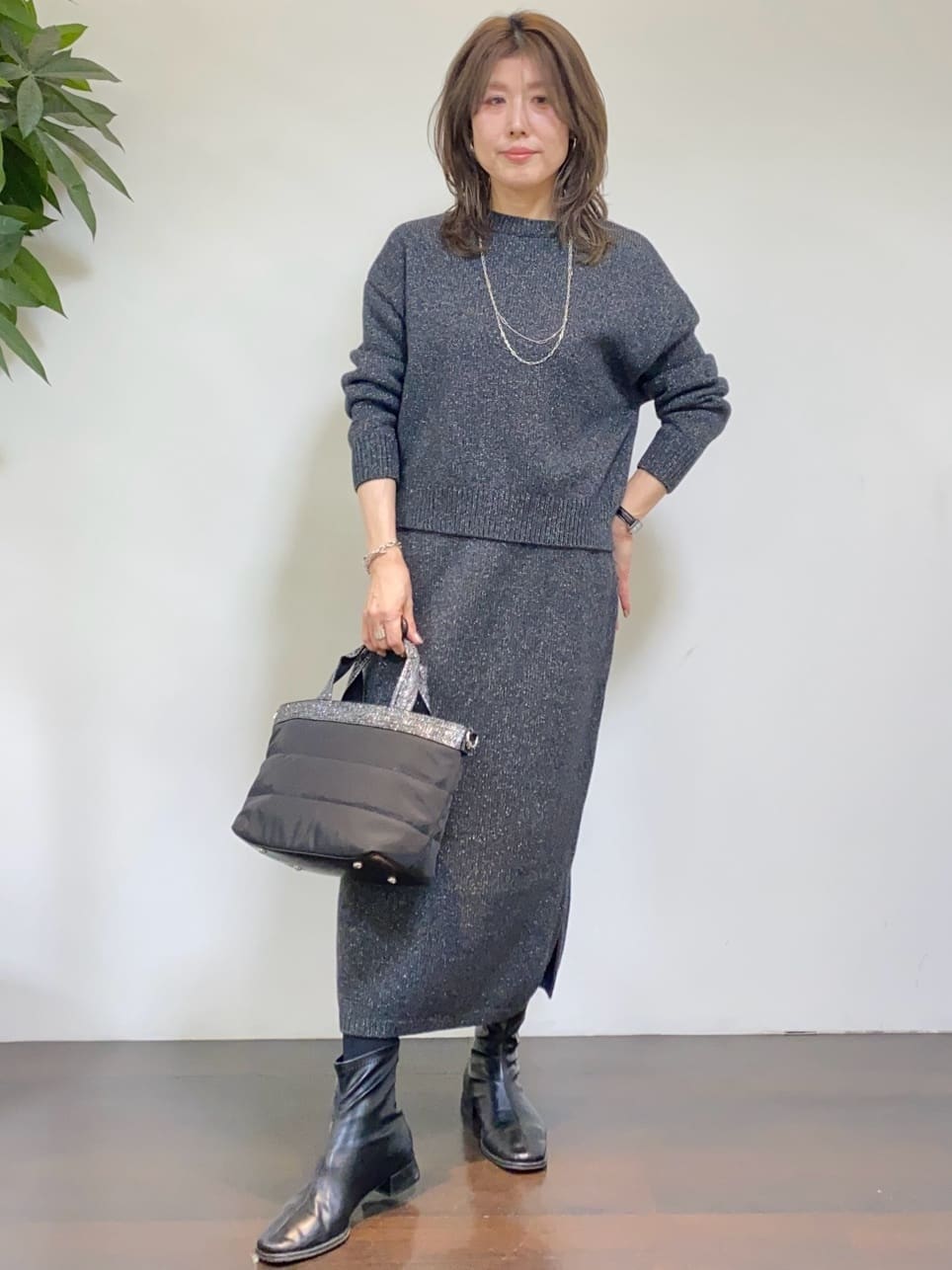tomoさんの「UNTITLED｜【はっ水機能/フード取り外し可/防寒】ロングダウンコート」を使ったコーディネート