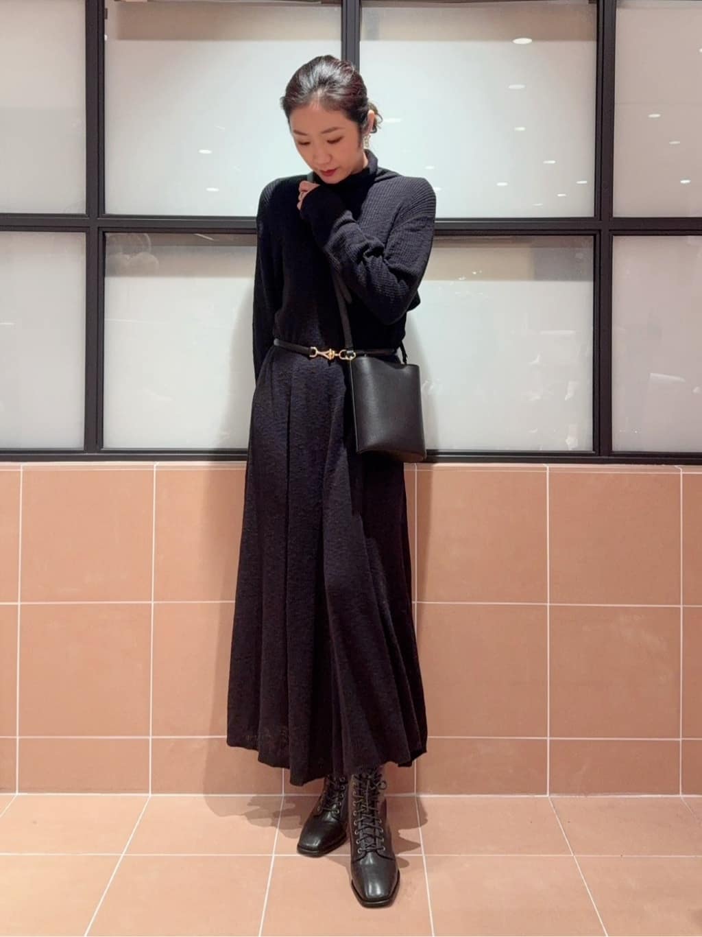 kaoriさんの「ESPERANZA｜フェイクファーハンドル3WAYミニショルダーバッグ」を使ったコーディネート