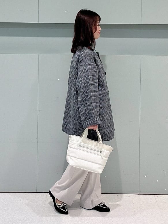 makiさんの「UNTITLED｜【ミディ丈/軽やか】セミラグランリバー コート」を使ったコーディネート